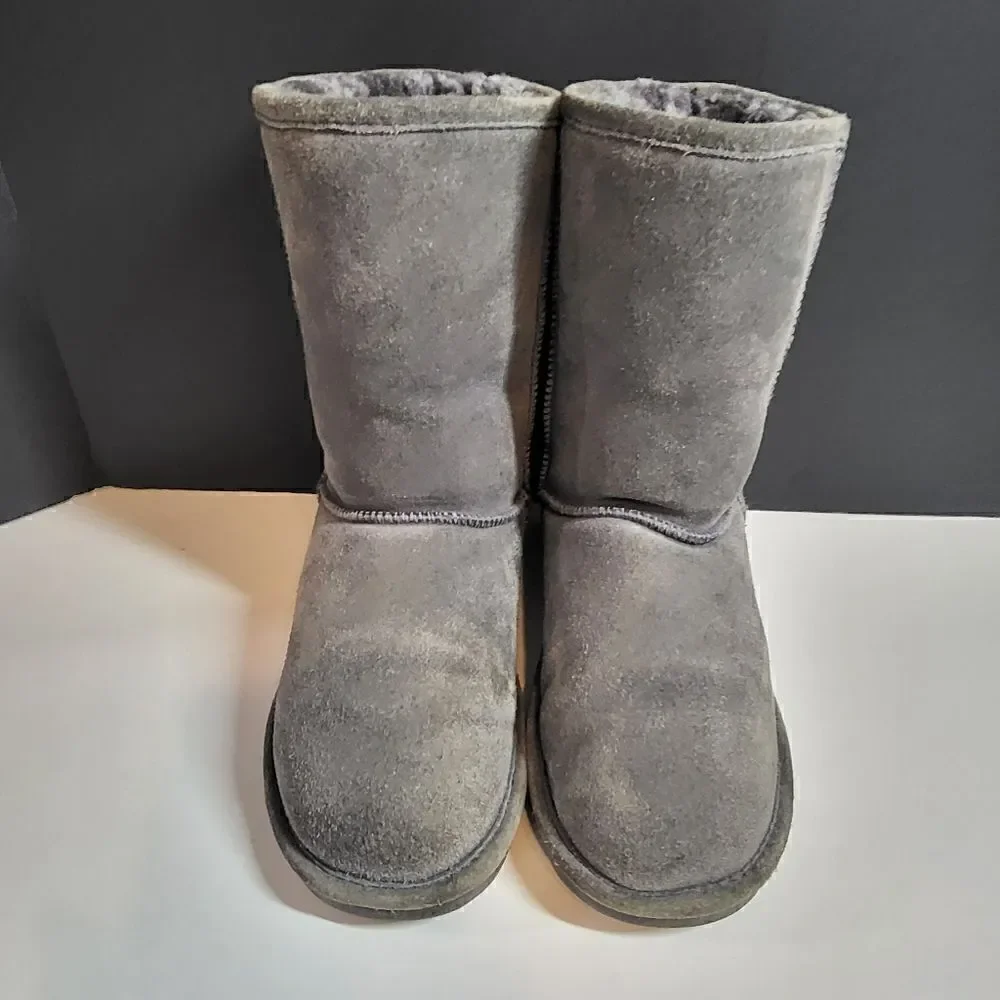 Bearpaw Gray Short Wintet Boots